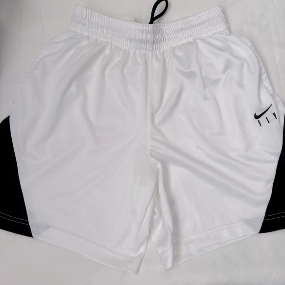 Drift Basketball Short - Picture 5 of 6